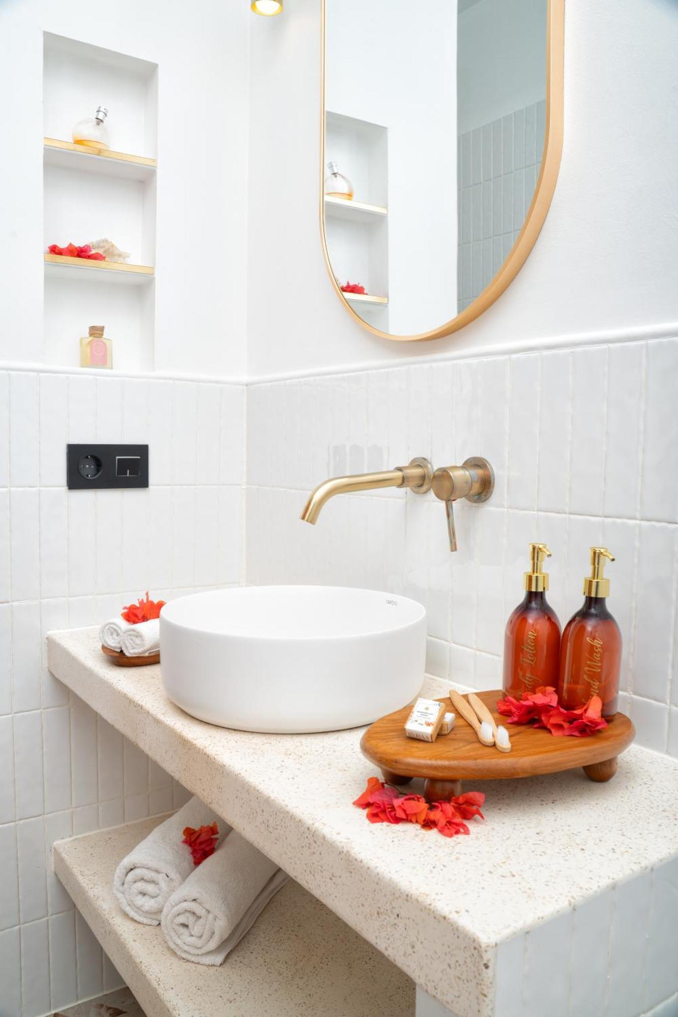 Isla Villas - Private Boutique Villas กีลีตราวางัน ภายนอก รูปภาพ